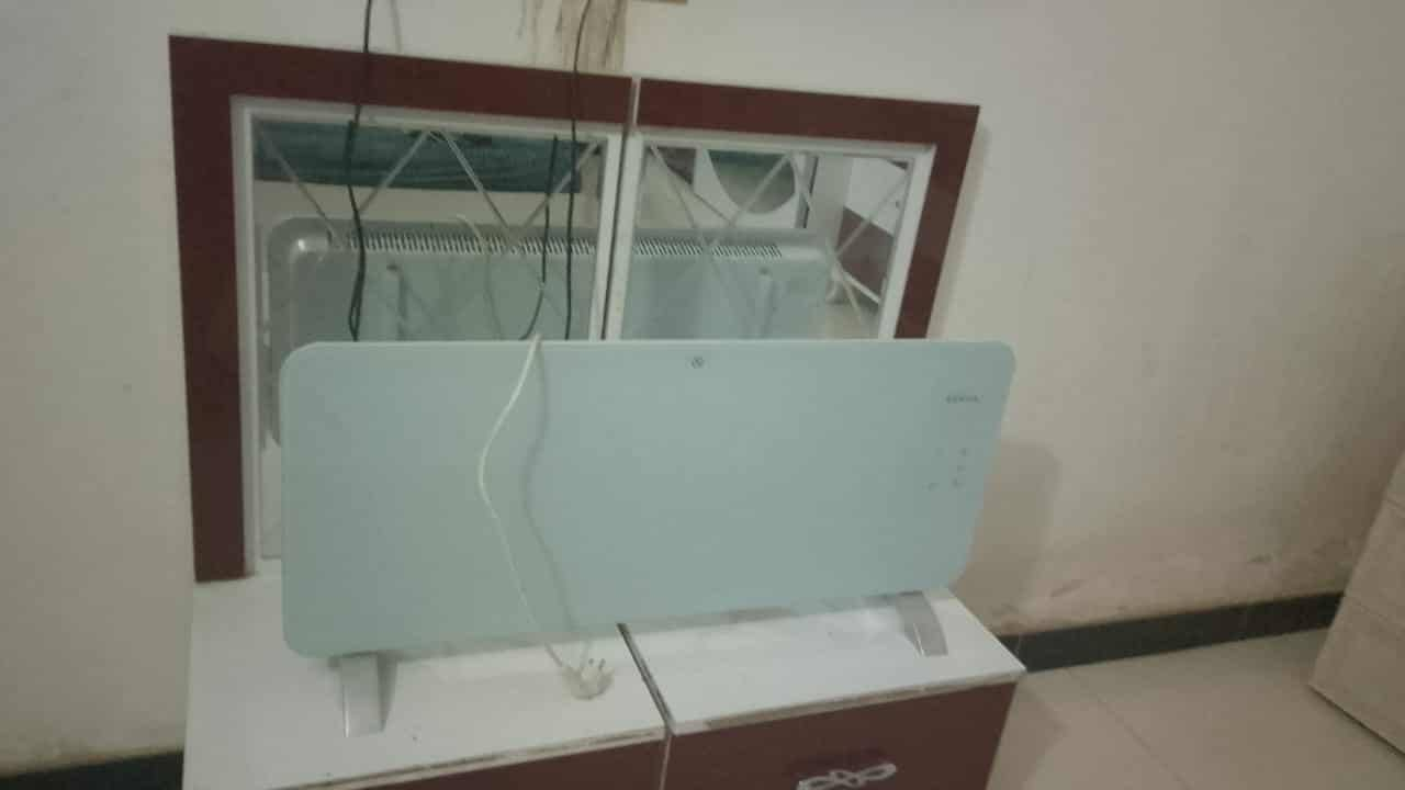 غرفه 6 قطع سعر معه نقل ونصب 360 الف اي استفسار رقم ***********
