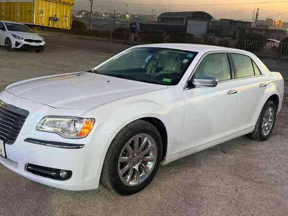 السلام عليكم
اوباما 
موديل 2012
رقم نينوى الدولي 
كابون بأنزين 
محرك وكير شرط
محرك 6 س 3600
ضرر بدون صبغ بيها باب خلفي بارد وملاحظات 
شرط التحويل 
السعر 178$ وبيها مجال
🛑ملاحظه مهمه
 يرجى الاتصال من  الساعه 9 صباحأ إلى الساعه 9 مساء
#العنوان موصل الجديده شارع بغداد مجاور سنتر بغداد
#مكتب ال رزان للسيارت
***********
***********
