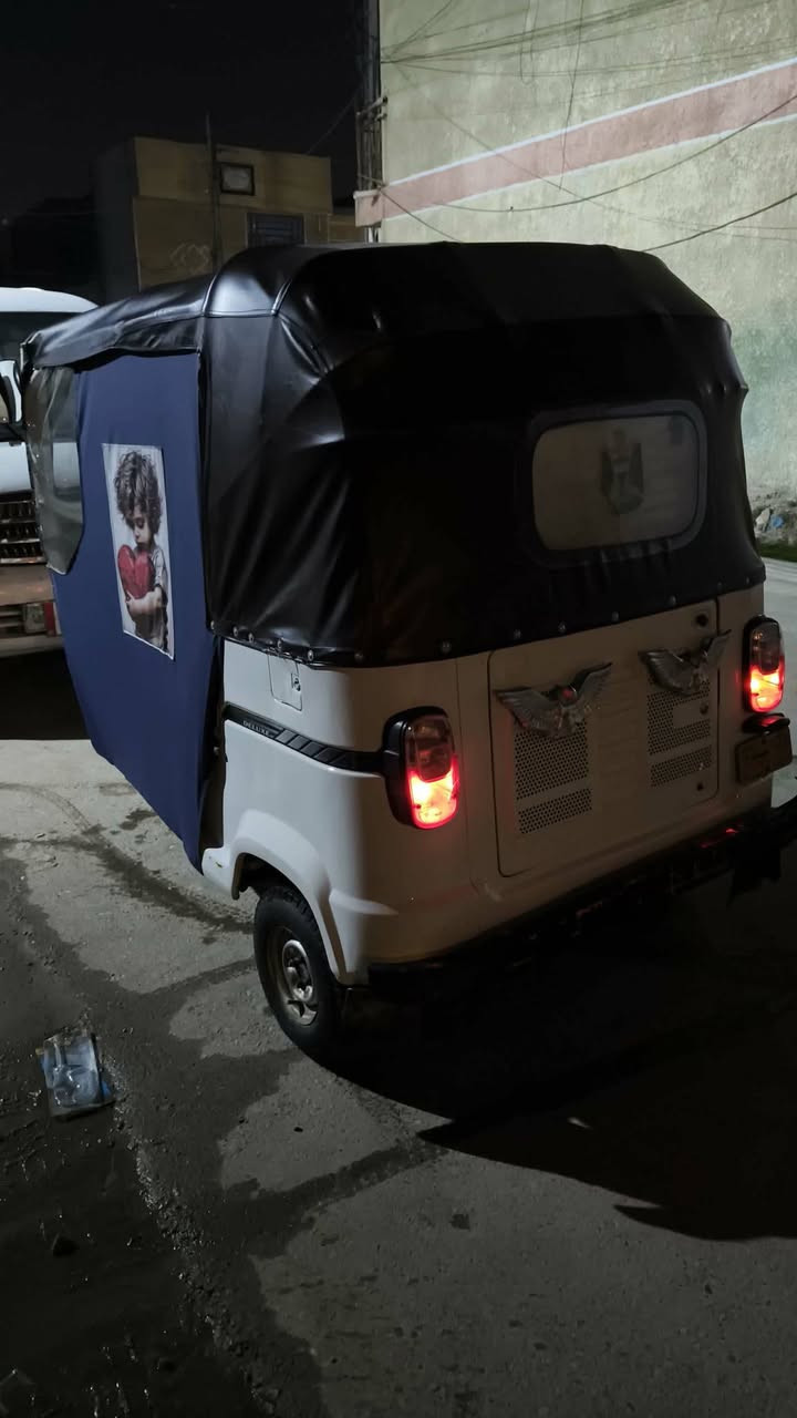 السلام عليكم تيفي اس ٢٠ محرك كير اكسل مكفولات كهربائيات كلها شغاله مصبوغه عام اثر شخوط عندي صورها قبل متنصبغ تكتك جاهزه تحويل ثاني يوم مرقمه بغداد
بغداد الحسينيه 
السعر  5250 بيها مجال بسيط
***********
