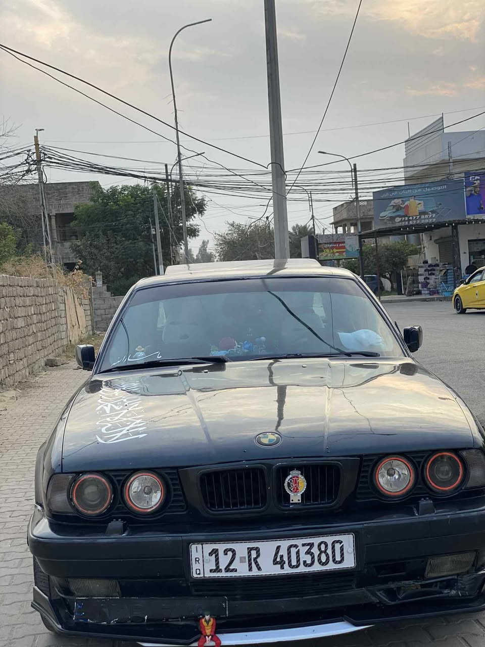 السلام و عليكم بيم 525 البيع مكينه كبس جيتال المرغوب كير تمساح كهربياتها كلها شغاله  تبريد بس عايزة كبليسر اوياله على تايات جدد حجم 18 طخم 70 بل 100 غرفه جديده جلد اسود السياره بيها طخه بل صندوك فقط السياره بل موصل حي الضباط موديل 91 السعر 55 أو بيها مجال صاحبها موجود تحويل مباشر *********** تحتايتي الكم ❤️
