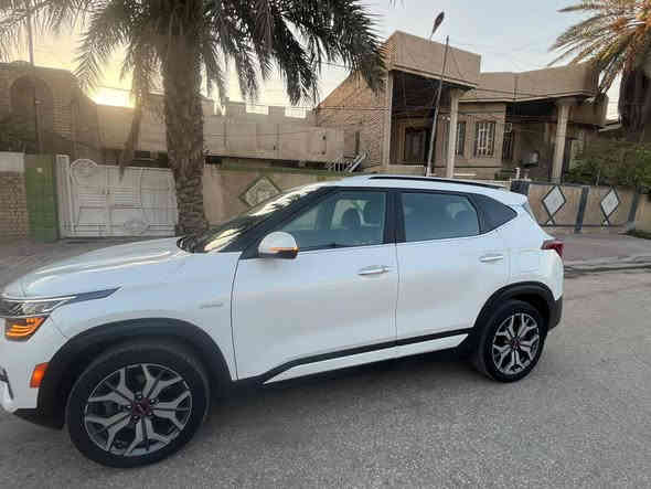 السلام عليكم
كيا سيلتوس موديل 2023
حجم المحرك 2.0
السياره فول مواصفات فتحه بصمه رقم بغداد تحويل ثاني
يوم باسمي
حادث جاملغ خلفي فقط 
مواصفات :-
1-تحكم ستيرن فول
2.كامرا دوارة
3. نظام كير سبورت
4.ويل كب
5. كشافات
6.لايتات لد
7.نظام ايكو
8.نظام تزحلق
9.رادار تحديد المسار
10.رادارات جانبيه امامي خلفي
نقطه عمياء
11.تدفئه بالكشنات خلفيه اماميه 
12.فتحه سقف 
سيارة2023نضيفه جدا أخت الزيرو
ماشية 32kفقط أخت الزيرو
السعر:159 
 ***********
مكان بغداد
