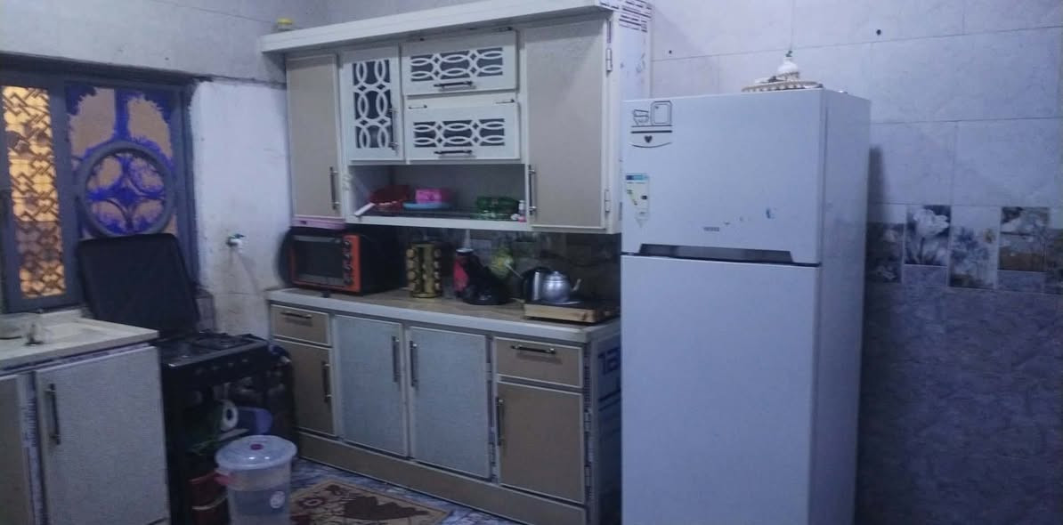 دار سكن للبيع ابي الخصيب البهادريه مساحه 185 شارع أبو قيس السعر 77 غرفتين وديوان وصاله ومطبخ جاهز للسكن 
***********
