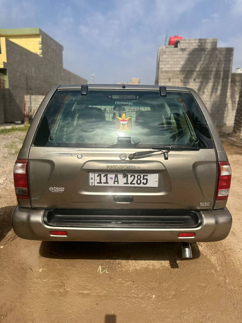 سلام عليكم نيسان لبيع 2004سيار جاهز عل اخير تو ويل سيار جديد حيل لا طخه ولا ضربه سياره بيهه 5 قطع صبغ رش بس بدون معجون جارده  ورشينهه  رقم دولي بغداد رقمهه حلو مكان سيار ديالى بلدروز  سعره 85بيهه مجال كلش قليل  رقم ***********
