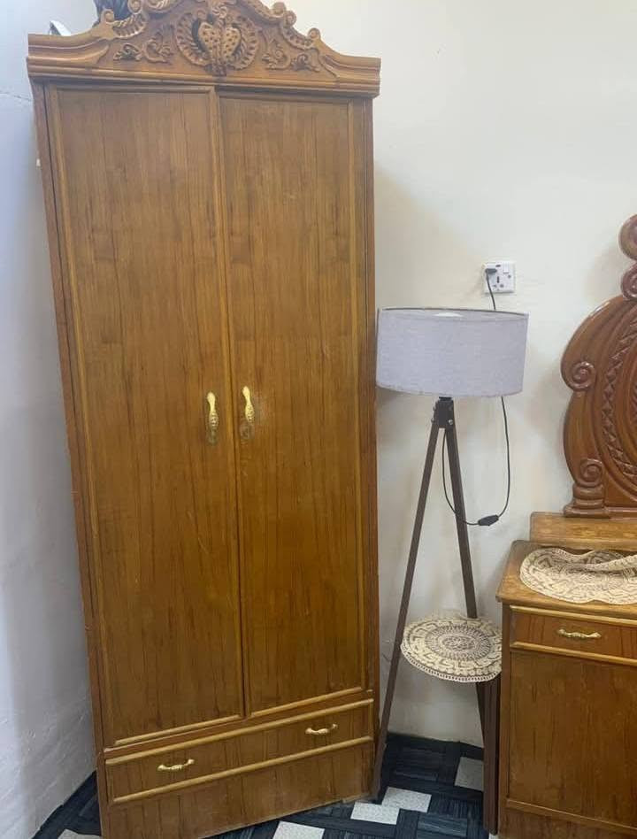 غرفه نوم متكونه من سبع قطع السعر 900 وبيهه مجال
يرادله صبغ ويدات فقط والدواخل كلش نصيفه


**إذا كنت صاحب هذا الإعلان وتريد حذفه لأي سبب، رجاءا أرسل رسالة إلى الدعم الفني**