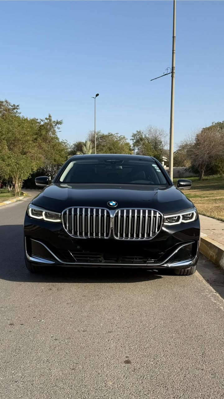 Bmw 740 2022
باب طويل فول مواصفات رقم اربيل 
موافقة جام تضليل 80‎%‎ 
بدون اي نقص صفر مسج 
بيها شبرين صبغ بدون داخل بدون ايرباك 
للاستفسار 
***********

