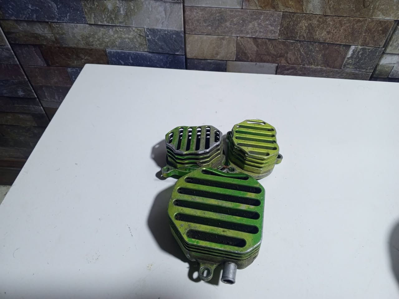 سلام عليكم شباب ضلن عدي بس ذن اليريدهن اني خادم  وكلهن نضاف  مكان مدينة الصدر***********
