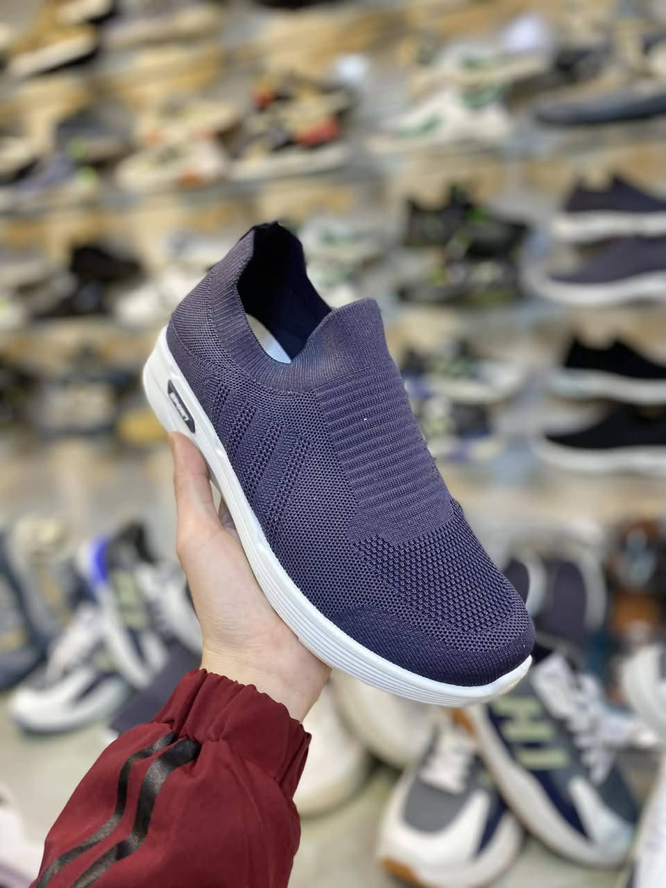 #لبسه_بخمسه_الفلوجه
الى زبائننا الكرام اليوم وصلتنه بضاعه احذيه سكجر  موديلات جديده وقويه قياسات 41.42.43.44.45
السعر 5 آلاف فقط 💥💥

العنوان الفلوجه قرب الجسر القديم مقابل مقهى اوات مكتوب عل محل لبسه بخمسه
ملاحظه لايوجد توصيل فقط بالمحل


**إذا كنت صاحب هذا الإعلان وتريد حذفه لأي سبب، رجاءا أرسل رسالة إلى الدعم الفني**