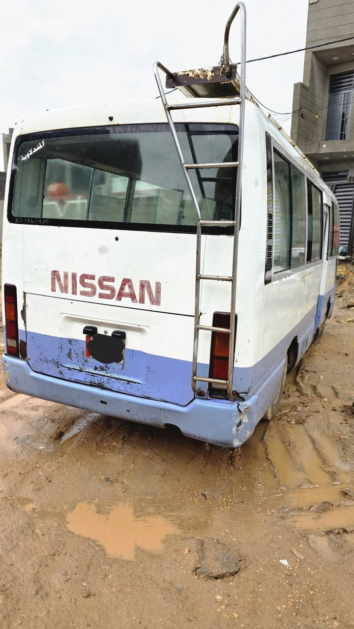 كوستر نيسان 2002 رقم بغداد الماني 25 نفر مكينة vvt اوتماتيك ٣٠٠٠ مكينة كير اكسل نضيفات السعر 65 قفل للاستفسار ***********
