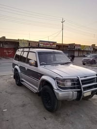 باجيرو. للبيع موديل 92 سياره رقم بصره ب اسمي جناي صارلها 15سنه عندي سن...