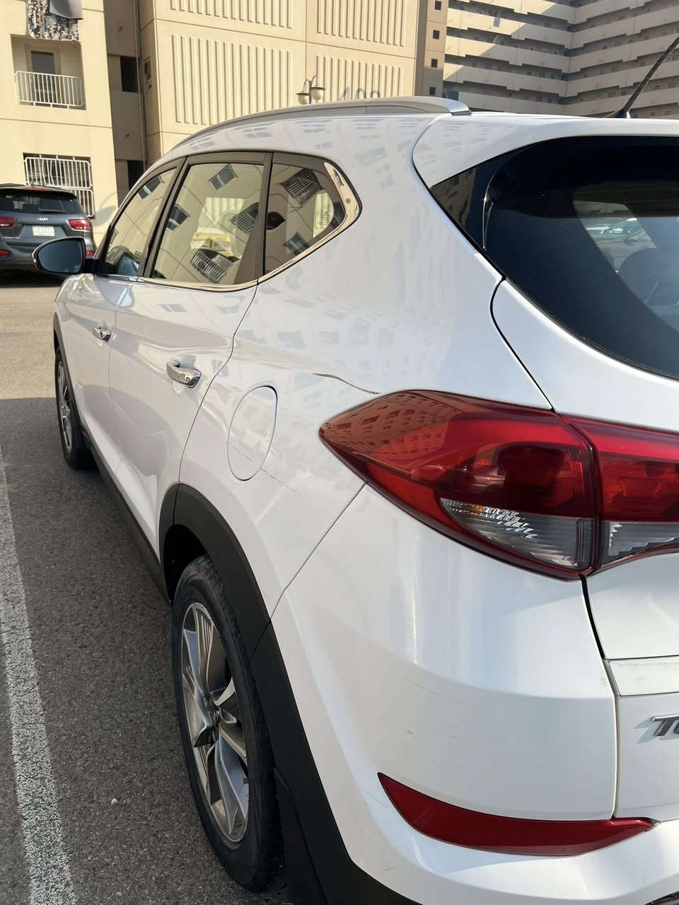 للبيع توسان 2018 خليجي
السعر 182 وبيه مجال بسيط

بيها بارد بالجنطة وتكشير بسيط بالبنيد

رقم بغداد بإسمي

سياره مابيها اي نقص

كاميرا خلفية

مري شفط مع اشاير

وضعيات قيادة (سبورت,عادي,ECO)

تبريد قطعتين 

مكينة 2000 دوش

ماشية 135 كم قابل للزيادة

(مرفق صور السونار من اشتريتها سنة 2024. نفس الملاحظات)

السيارة بـ أسمي و شرط التحويل ثاني يوم وسنوية جديدة 2029

للاتصال ***********

العنوان: بغداد - مجمع بسماية السكني
