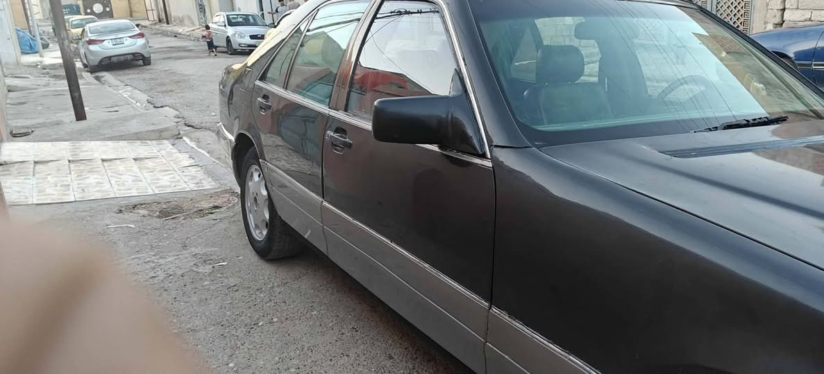 مرسدس شبح موديل 98 فول محرك اوكير بطه جديد   كشن كهرب حساسات خلفيه دبل جام صدر امامي خلفي جديد باتري جديد كهربائيات كلهه شغاله سياره جاهزه ماتصرف عليهه كلشي  رقم صلاح الدين الماني بسمي  صبغ جماليه غرفتهه نضيفه السعر 41 عنوان موصل حي صدام بدون مرواس بدون قصد هاتف ***********
