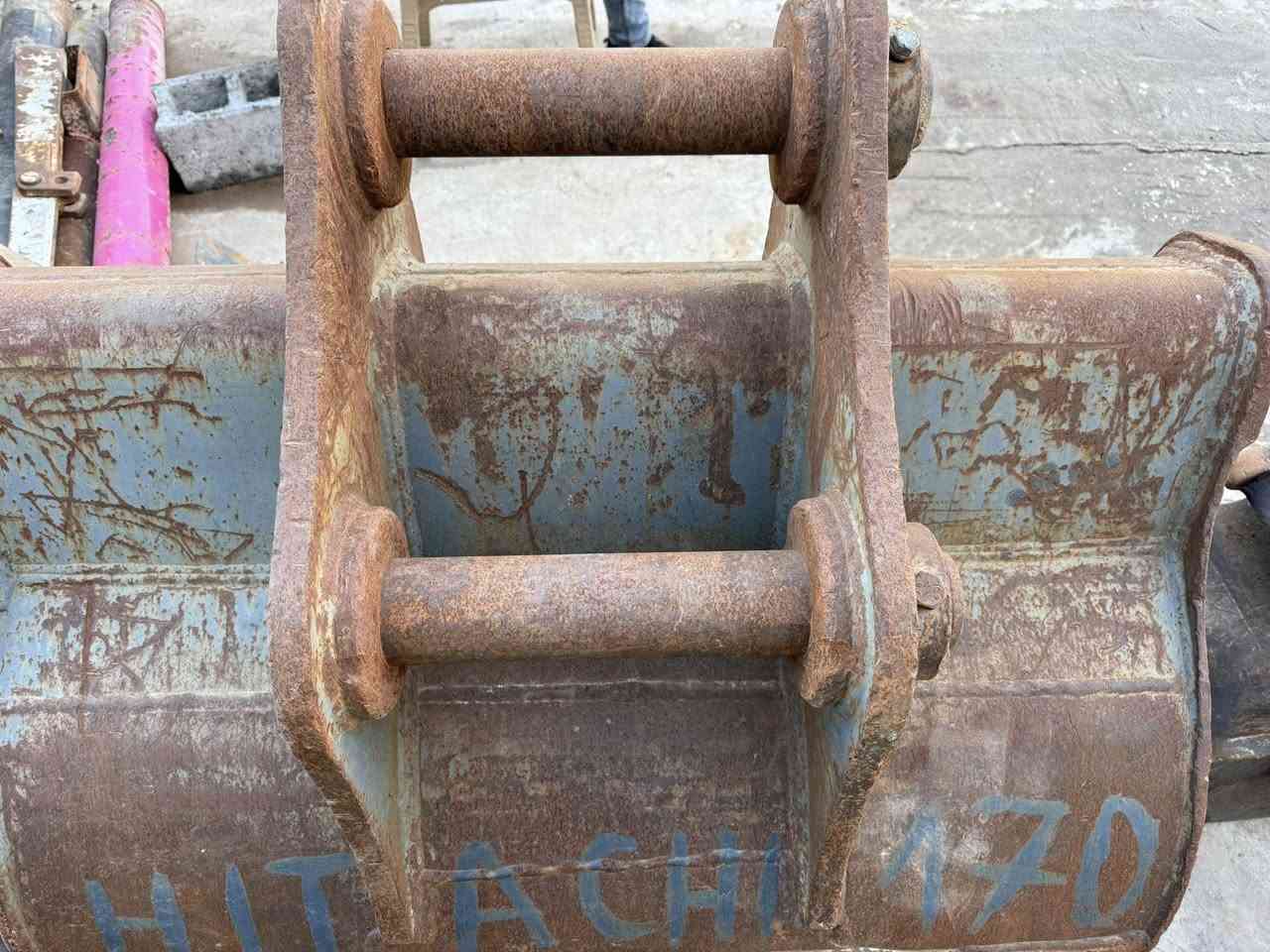 للبیع کیلە مال حفار تایر 170 بیلادی120 متر 
*********** وتسئاپ
