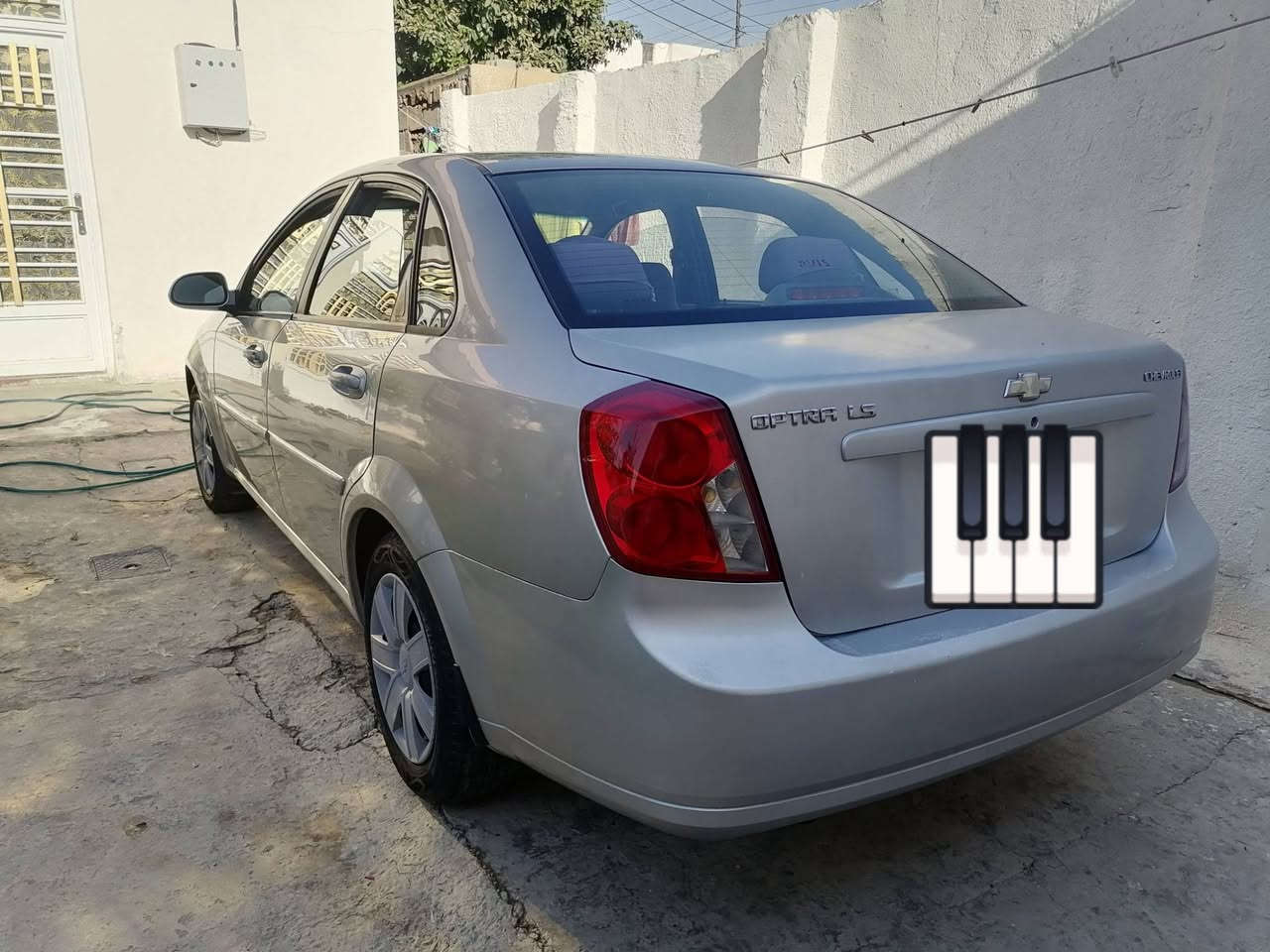 اوبترا ٢٠١١ للبيع
مكينة وكير وتبريد مكفولات

بيها صبغ جنطة وجاملغ خلفي جهة السايق والدوسة اليمنة تعديل

السيارة جاهزة من كلشي

رقم جديد دولي

السيارة بسمي

تحويل ثاني يوم

السيارة مكانها سامراء

السعر 80 مجال بسيط حك الجية

***********
