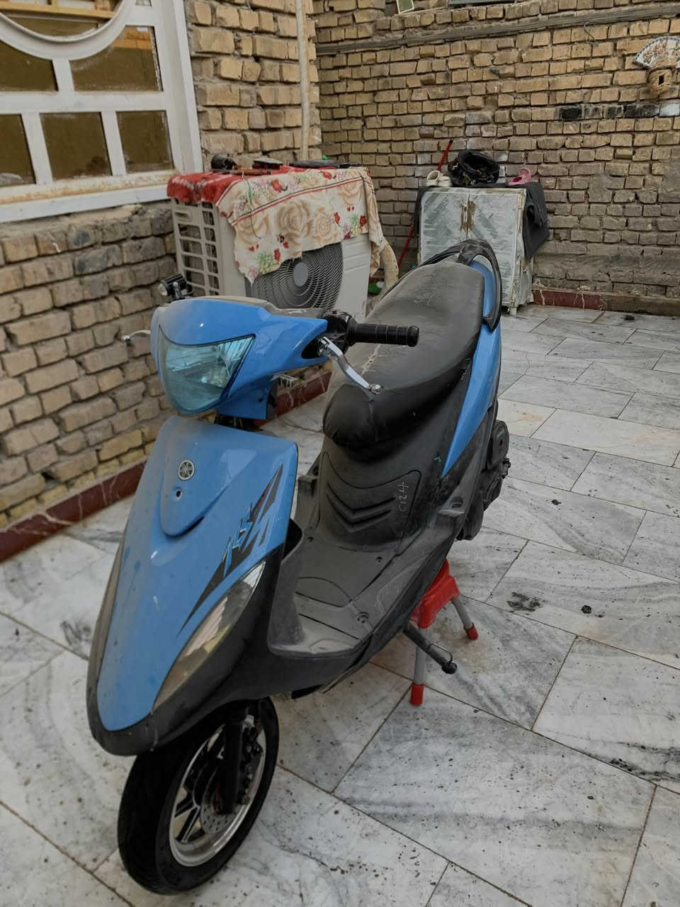 سلام عليكم ماكس للبيع ٥٥مكبنه مزوده نضيفه شلعه معدل ما نقصه شي مكان ناصريه سعر ٥٥٠ وبيه مجال رقم ***********
