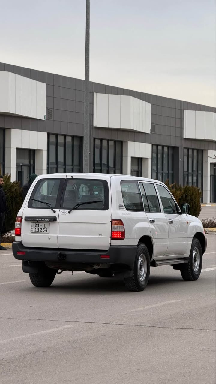 مونیکا ٢٠٠٥  فول عادی تەحويل عەسلی گێڕ عادی دەبڵ ئێرباگ فڵچەو هۆک. شاشە ئایپاد و کامێرا  دەبڵ تانکی ٤ تایەی لۆک سەنەوی تازە بەناوی خۆمەوەیە سەیارەکە نمونەیە بێ بۆیاخە گێڕوو مەکینەو ئەکسلی بەشەرت سعری ٢٢٠$ گەڵایە و مەجالێکی برایانە شوێن سلێمانی.  ***********
*********** السليمانية, العراق
