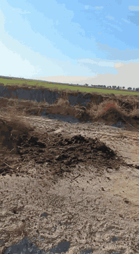 للبيع زت 3 مكفول رقم ربيل جديده *********** السعر 4 وبيه مجال
