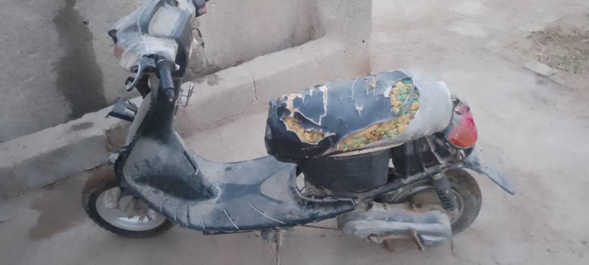 ابيعلك كوم حديد تشتغل وطفت فجئه
سعر 50قفل 
***********
