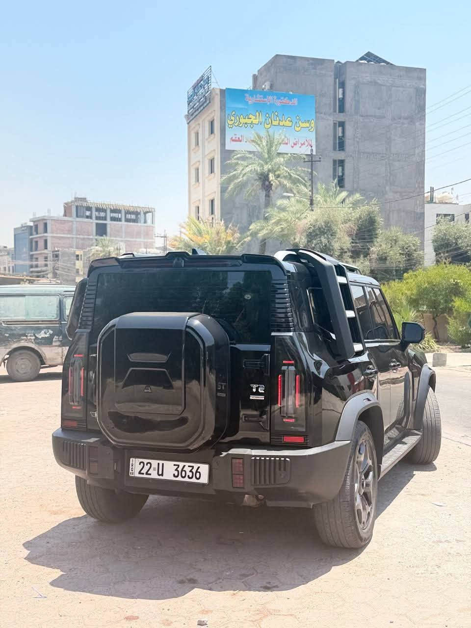 🌹 السلام عليكم ورحمة الله وبركاته 🌹

🚘 للبيع | جيتور T2 موديل 2025
⭐ الفئة: Travel Plus (أعلى فئة)
🖤 اللون: أسود ملكي
🕶️ السيارة مظللة بالكامل
✨ الحالة: ممتازة جدًا ونظيفة، جاهزة للفحص بأي مكان.

━━━━━━━━━━━━━━━━━━

🔥 المواصفات:

💥 محرك تيربو 2.0 لتر بقوة 254 حصان.
⚙️ ناقل حركة أوتوماتيك 8 سرعات.
🛞 نظام دفع رباعي (4WD) مع أوضاع قيادة متعددة.
🪑 مقاعد جلد فاخرة مع تحكم كهربائي، تدفئة وتهوية.
🌞 فتحة سقف بانورامية.
📱 شاشة وسطية كبيرة مع Apple CarPlay وAndroid Auto.
🖥️ شاشة عدادات رقمية حديثة.
📷 كاميرا 360° مع حساسات أمامية وخلفية.
💡 إنارة LED كاملة.
🔑 دخول وتشغيل ذكي بالبصمة.
❄️ مكيف أوتوماتيكي مزدوج.
🛡️ أنظمة أمان متطورة: مثبت سرعة متكيف، المحافظة على المسار، مراقبة النقطة العمياء، فرملة طوارئ أوتوماتيكية، ووسائد هوائية متعددة.

━━━━━━━━━━━━━━━━━━

💰 السعر: 39,000,000 دينار عراقي (تسعة وثلاثون مليون دينار فقط).

📞 الهاتف: ***********

📍 العنوان: بغداد – حي الجامعة.

🤝 السيارة نظيفة جدًا ولا تحتاج أي مصروف، والمعاينة خير برهان.

🌹 الله يبارك للمشتري ويرزق الجميع.

