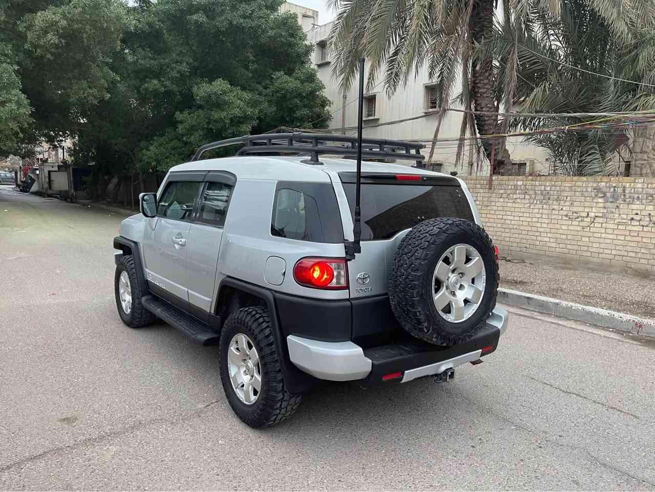 للبيع او مراوس 

مكان سيارة الاعضمية 

تيوتا FJ موديل 2007 

رقم اربيل هزه وسنويه جديد

وارد امريكي 
السياره بيهة صبغ جاملغ وبنيد حادثهة بمريكا وبلعراق صار بيهة جاملغ خلفي وشويه من لباب اثر شخط بدون ايرباك 

السياره جاهزه من كلشي الحمدلله صدر امامي خلفي جديد تخم تاير جديد سياره ترايهة كلش حلو وجديد دواخلهة كلش نضيفه 
سعر 145 وبيها مجال بسيط

*********** بغداد, العراق
