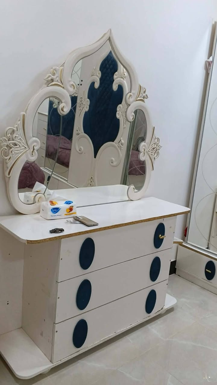 غرفه تركي 6قطع ملكيه ضخمه وجبير كلش الي ضرر مابيها بيع مستعجل 400 النداء
.
~~~~~~~~
وياكم مندوبه وهذا مصدر رزقي
العنده اثاث للبيع يدزه خاص ابيعه نفس اليوم


**إذا كنت صاحب هذا الإعلان وتريد حذفه لأي سبب، رجاءا أرسل رسالة إلى الدعم الفني**