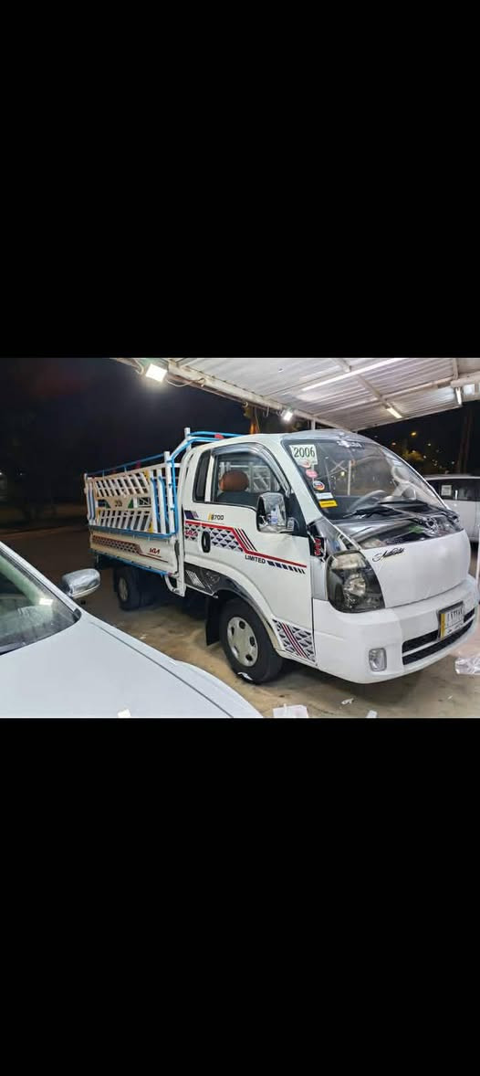 كيا حمل لبيع موديل 2006 رقم صلاح الدين مشروع وطني كير محرك ابشرط سعر 85 ورقه وبي مجال عنوان كركوك رقم مبايل ***********
