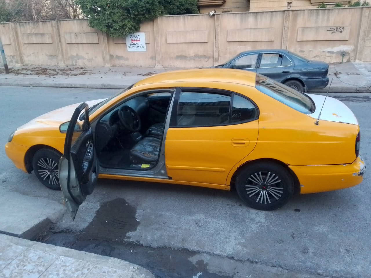 مكلف بلنشر
دايو اجرة موديل 2000 رقم الماني شرط التحويل هيئه وغرامة صفر مكينة كير بشرط السيارة بدون حادث تبريد شغال كهربائيات كلها شغاله طخم تايرات جدد طالب عليها 30 ورقة وبيها مجال للطيبين الشراي يتصل ع هذا الرقم ***********
