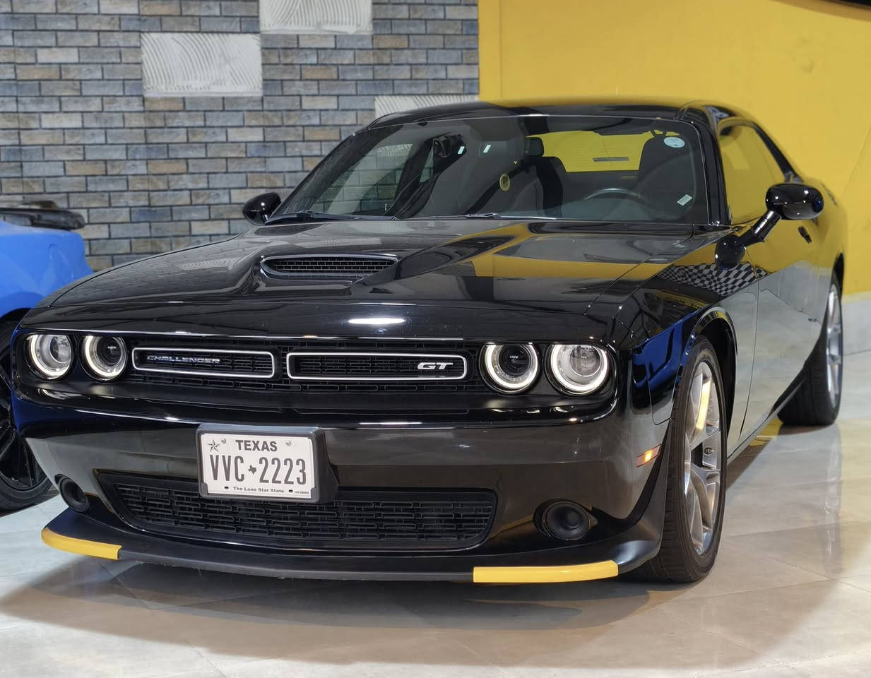 سلام عليكم
Sxt بجم كبس دوج جالنجر 2023 

مواصفات sxt معروفه موصفاته سياره دخول جديد  اخر اصدار

سياره بيه صبغ ٢ قطعه و نص بدون دواخل ايرباك كبس

تترقم باسمك 
مكان سياره سليمانيه 

سعر ١٩٧ $ و بي مجال بسيط
***********
***********
