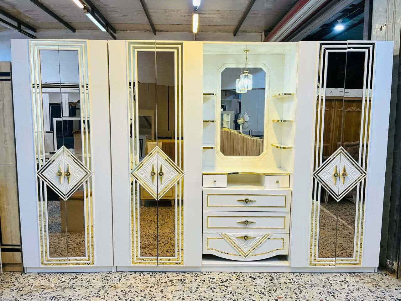 غرف نوم مستخدم متوفر عندي حجز استفسار مراسله واتس ***********
