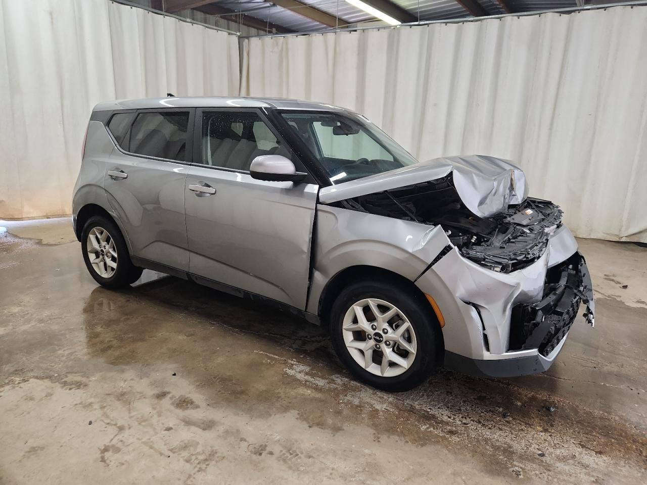 كيا صول عدد ٣ بيع فقط 
KIa SOUL 2 025 LX
بدون رقم بدون 
صور الحادث مرفقه بالمنشور 
🎈مواصفات
 كامره دواره 

شاشه چبيره 

نقطه عمياء 

توقف ذاتي

سعر ١٥٢ أو بيه مجال 

إتصال أو واتس ***********
