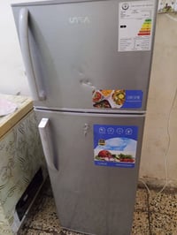 ثلاجه جديده بالكارتونه بعدهي محتاج واريد ابيع استعمال تقريبا ٦ أشهر فق...