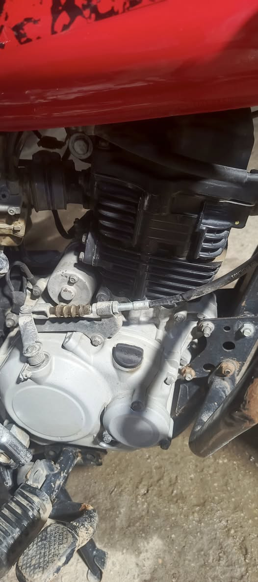 بوكسر للبيع مديل22 بدون اوراق
السعر850مكان بلديات حي التراث 
***********
