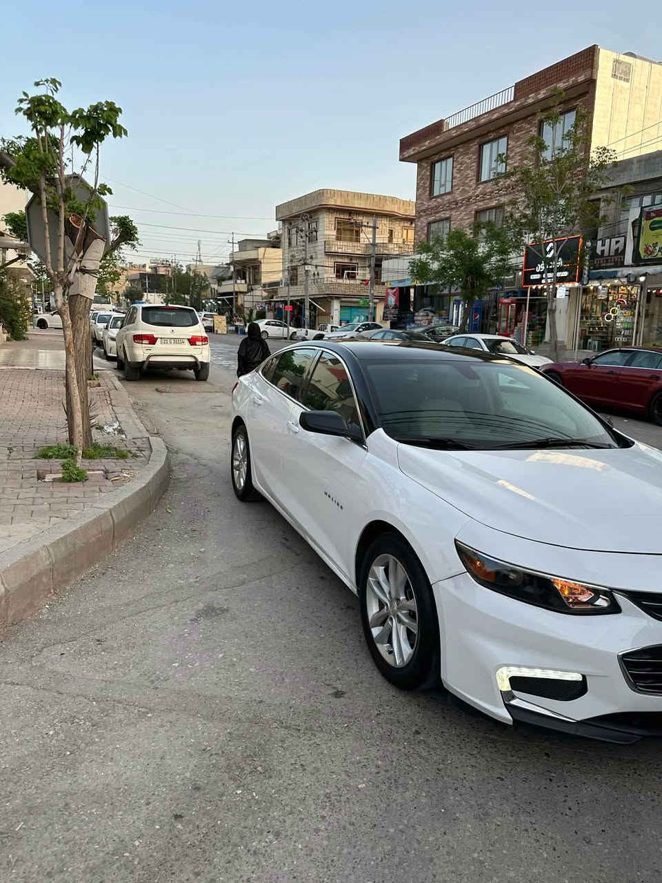 Malibo2017
بي بوياخ 
بشتو پيش كه پس
٢ده رگاي گوراوه به بيلاد ره نكي خوي
به س ئيرباگي شان سيسته مه  
١٠٠ميل روشتوه
ناو سبي 
سه ياره يه كي جوانو بي كيشه 
مه كينه ي كراوه ته وه بو سيرفس 
نرخي ١١٣$و مه جال 
ز.م *********** السليمانية, العراق
