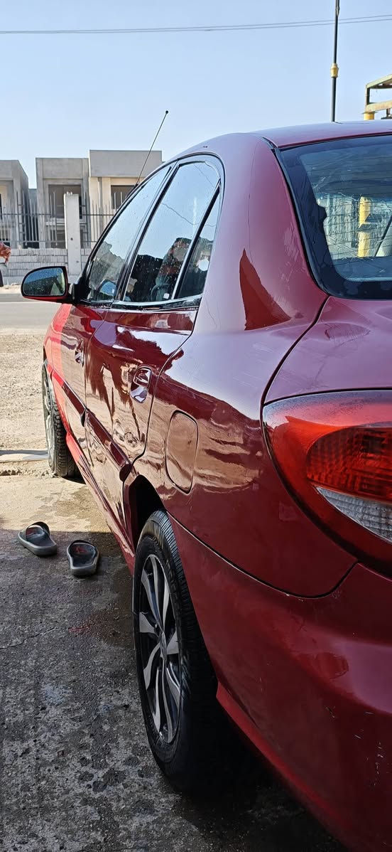 السلام عليكم كيا ريو موديل 2004 نضيفة مثل مموضح بالصور كير و محرك جديدات تبريد فول السيارة مشروع وطني وبيهة ضربات بالدعاميات ممأثرة على السيارة و السيارة اي ضربة مابيها مصبوغة جمايلة فقط السعر 60 وبيها مجال للتفاوض ‏‪0781 116 9966‬‏
