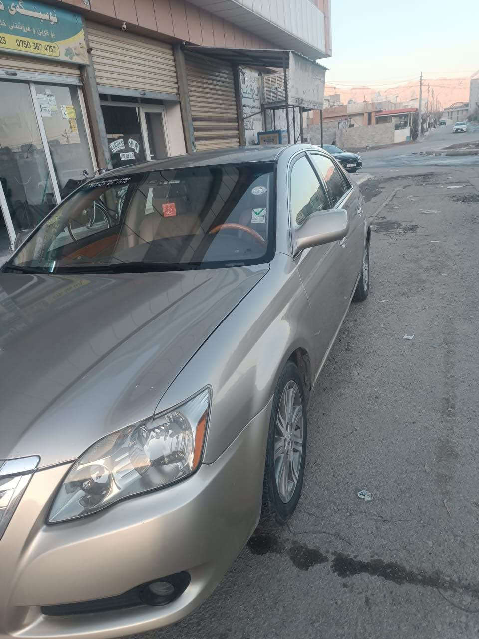 avalon 2008
ئةڤةلؤن ٢٠٠٨ 
براوةى دووبةى
ليميتيد قةپات مواسةفات
ناو زةرد بةسمة
كوشن سارد و گةرم
كوشن جلد
كوشن كارةبا و خةزن
مةكينةو كير بةشةرت  
كارةبايةتى بةشةرت 
سةوتى جيجيتال بةشةرت سةوت و بوخار و دوكةل بةشةرت
دةعم و ليدران بةشةرت  كةڤةر گؤراو بةشةرت
٤ تاية و ويلى لؤكى لةژئرة بةشةرت
٦سيدى ئايؤكس  پةردة بةسمة 
هةمو گيانى بةشةرت
تيبنى براوةية  سةقفى بةشةرت
٥٨ كةلاو مةعامةلئكى كةم
*********** ڤايبةرى لةسةرة
*********** وةتس ئاپى لةسةرة رانية, السليمانية
