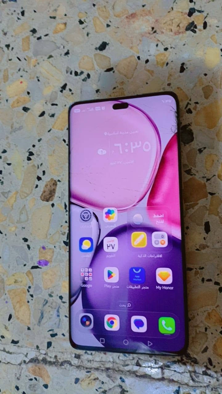 هونر اكس 9C فايف جي وذاكره 256  الرام 16 بي فطر بل كلاس يعني بل تج مامثر ابد وتصليح ب30 الجهاز مستخدم اقل الشهر كامل ملحقاته يعجبك اني خادمك ميعجبك اعبر المنشور ولتتفلسف برأسي.***********.
السعر     275
