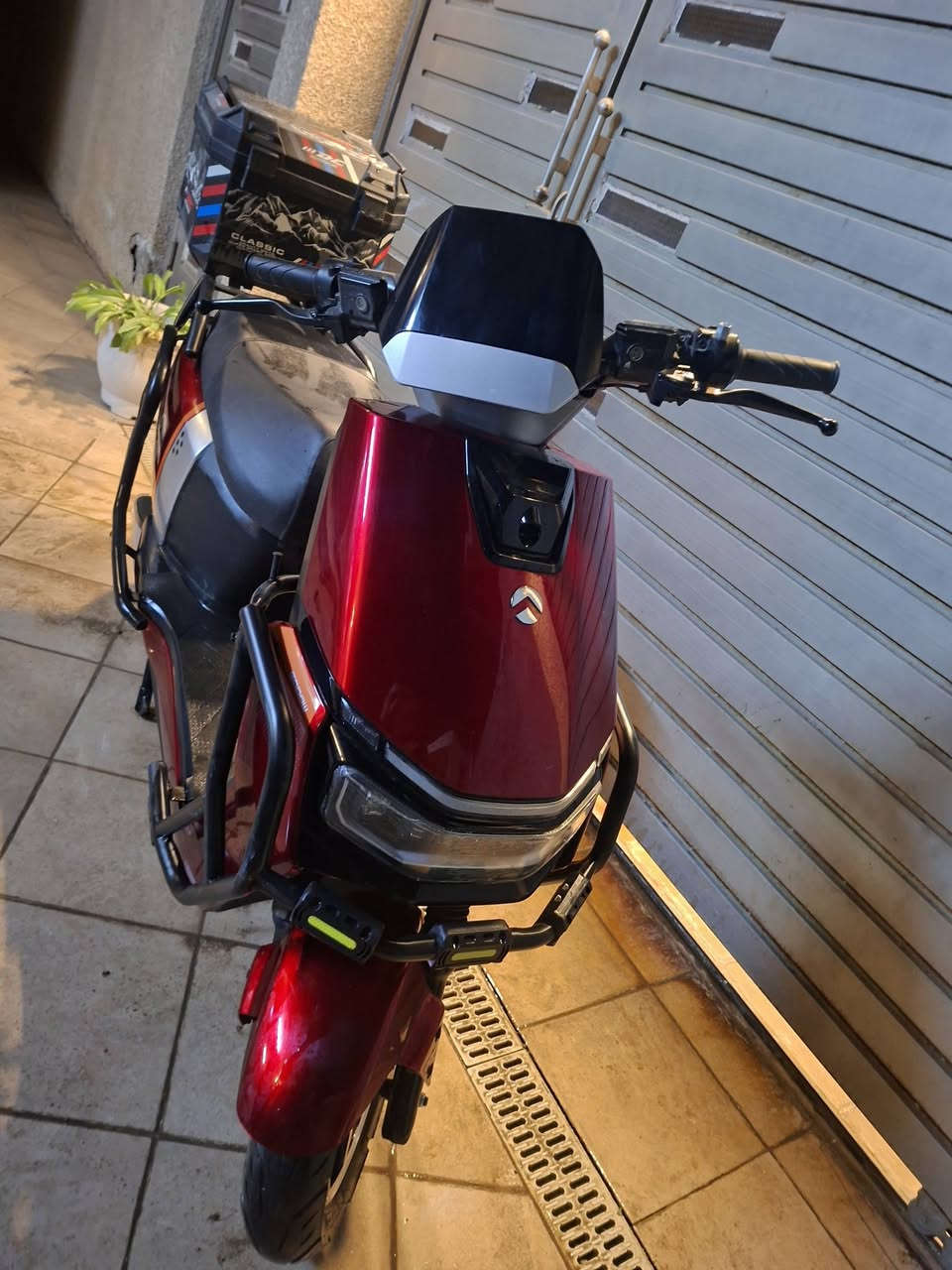 السلام عليكم
دراجه شحن شركه كارو صينيه للبيع 
مصارلي 4 اشهر من ماخذه 
تمشي سرعه 90 حقيقي 
او اكو بعد هواي مواصفات 
العنوان بغداد الكاظميه 
للاستفسار مراسله فقط مراسله الرقم :
***********
