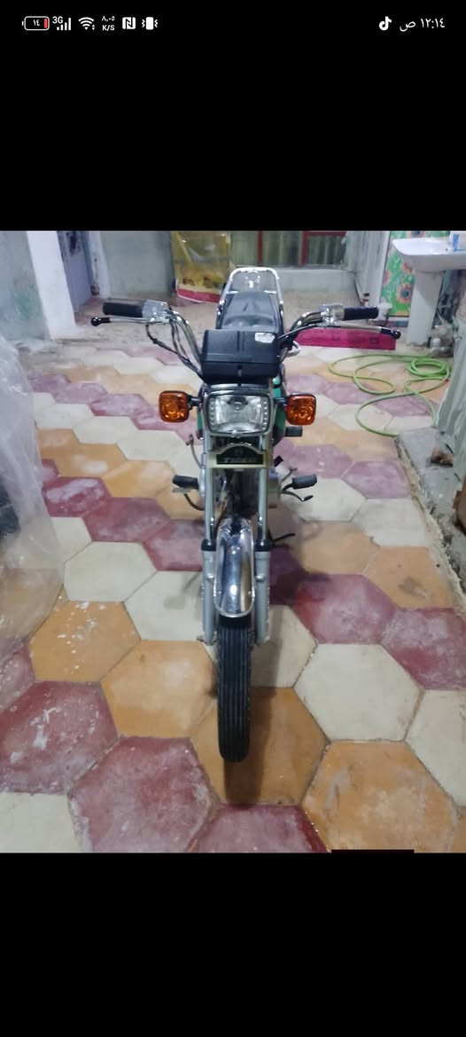 السلام عليكم شباب درجة تايكر اوراق صولي مديل 2022 درجه فول نضافه وسعر كلش كلش مناسب رقم ***********
