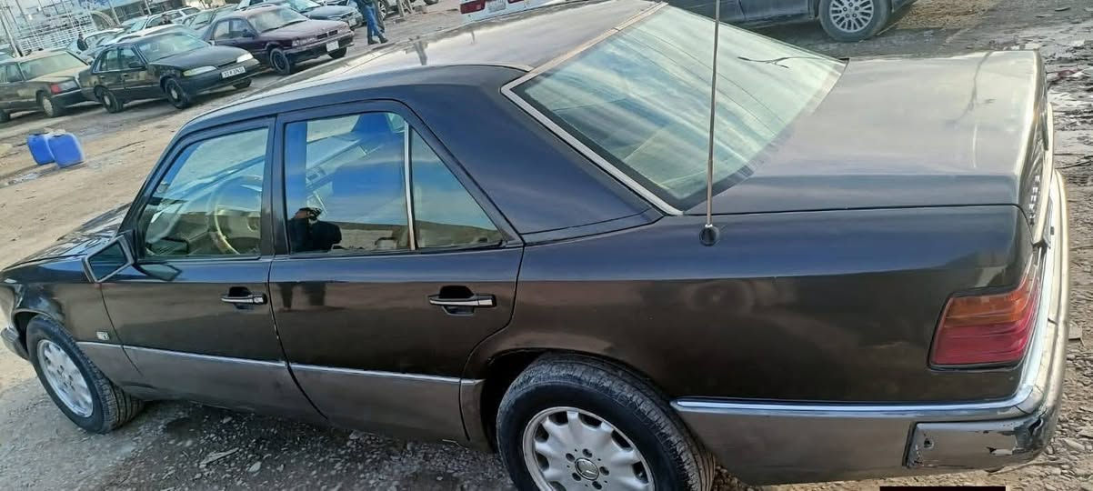 السلام عليكم اني مكلف بل نشر أي ستفسار اتصل على رقم 
مارسدس دب للبيع موديل 1990 رقم ديالى الماني كير ومحرك بطه 3000 جديد مكفولات بدون خياس وبدون ضربه وقواعد دبل سليمه السعر 48 وبي مجال رقم المبايل *********** مكاني ديالى
