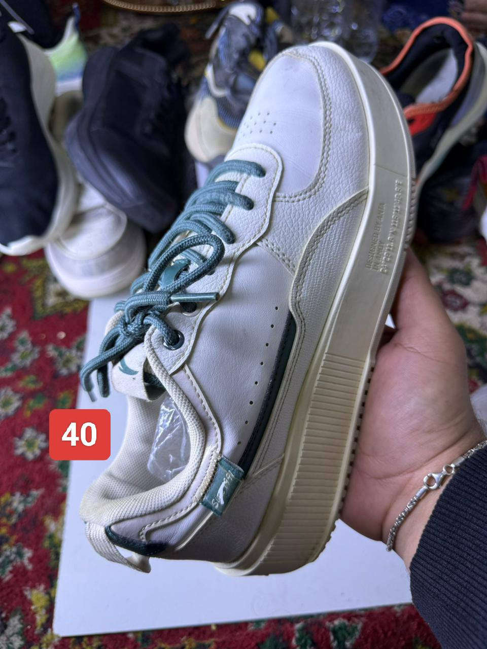 يا بلاش! عرض خاص على أحذية البالة السوبر 🚨
وصلت بضاعه  الجديدة! أحذية رياضة، احذيه سكجر  وكاجوال بأسعار تبدأ من [20] فقط! 😱
✅ موديلات متنوعة تناسب الجميع.
✅ مقاسات من [40] إلى [45].
✅ شرط فحص أمام مندوب أجور توصيل 5الف 
العرض لفترة محدودة جداً.. القطع لقطة وما تتفوت!
🏃‍♂️ زورونا في المحل أو اطلب "أونلاين" عبر الرسائل.⬅️رقم الاعتماد ***********
