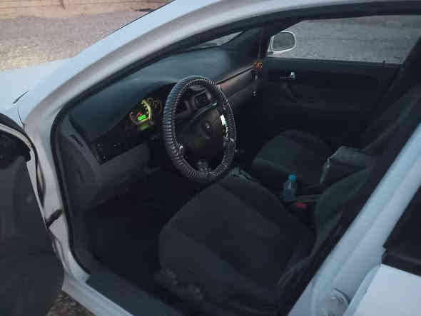 مكلف بلنشر ..اوبترا موديل 2011 حره رقم نينوى سنويه 2029 شرط التحويل والوكالة كابون بانزين موجود كير محرك شرط طخم تاير جديد تبريد تدفئه السياره بيها 3 قطع رش بدون دواخل السعر 74 وبيها مجال اتصل علرقم ***********
