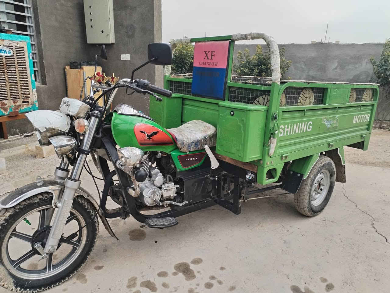 السلام عليكم
ستوتة صقر للبيع عابرة كمرك تترقم موديل 23
شركة بلال السعر مليونين و 600
مكاني بغداد المعامل الباوية 
التواصل واتساب على الرقم
***********
