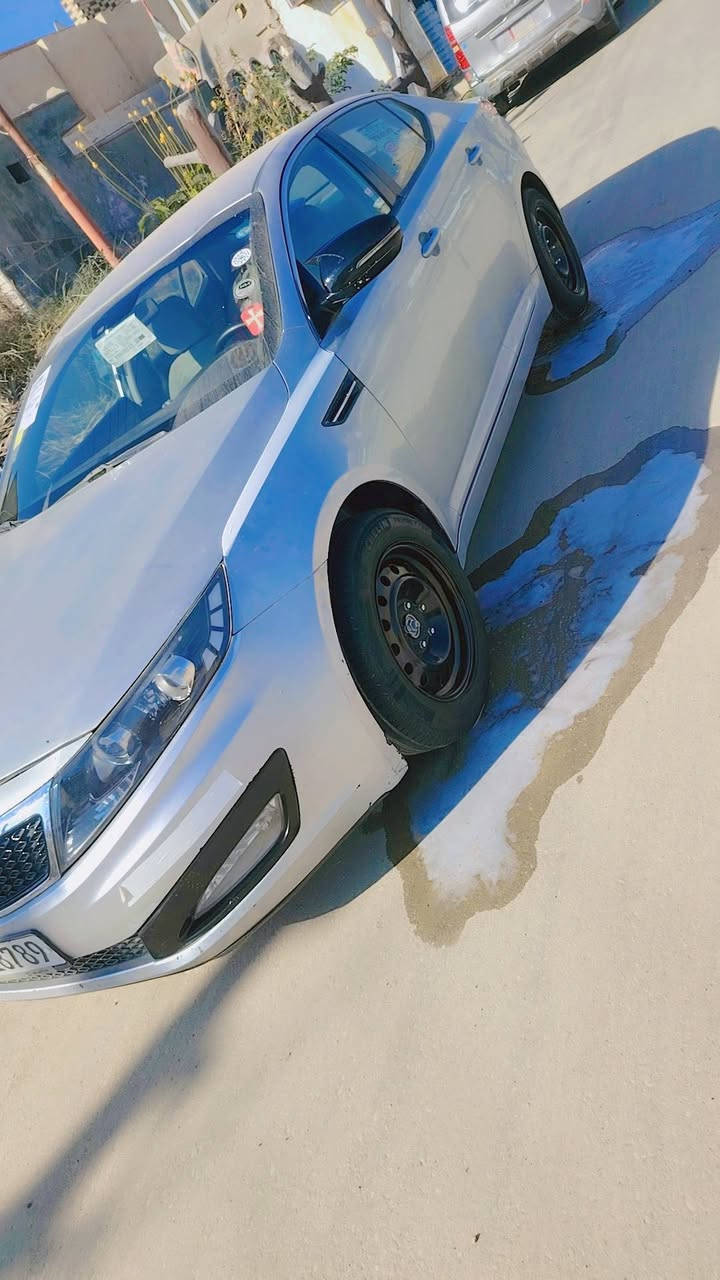 اوبتيما ٢٠١١ خليجي مكينه ٢٤٠٠ غاز بانزين مكفوله من الضربه ولتبديل مكينه كير شرط  برغي ما مفتوح بيهه جاهزه من كلشي رقم شمالي سنويه جديده بيهه صبغ جراد بس بدون ضربه سوي سونار وين ما يعجبك السعر ١١٢  رقم مبايل ***********
