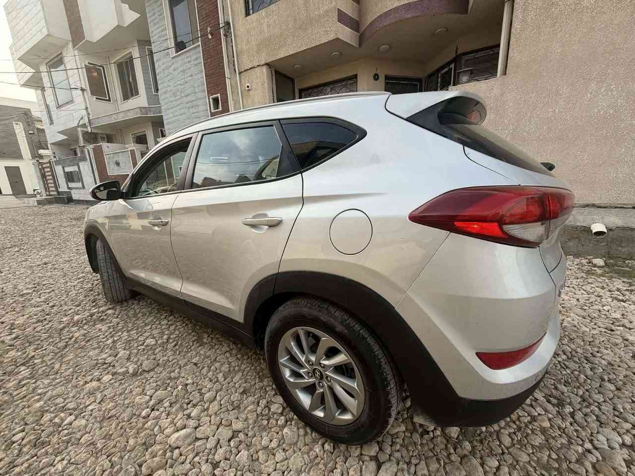 السلام عليكم
هونداي توسان
موديل 18
وارد امريكي
ماشيه98 الف حقيقي
رقم بغداد مشروع وطني
المواصفات
لد امامي خلفي
فور ويل
كامرا شاشه كبيره
كشاف 
كشن كهرباء
تتفأه بالكشنات
ويلكب 17
تحكم جهتين
مكينه 2000 ما مفتوحه
كير اي تي ما مفتوح
حادثه قطعه وحده فقط ولباقي مكفول من صبغ وضربه 
صور لحادث موجوده
تخم تاير جديد هسه شاده قبل يًومين
حداديه جديده قبل فتره مسويه
ادامه كامله 
كير مكينه جدد ما مفتوحات
السعر 147 وبيه مجال 
مكاني بابل***********
