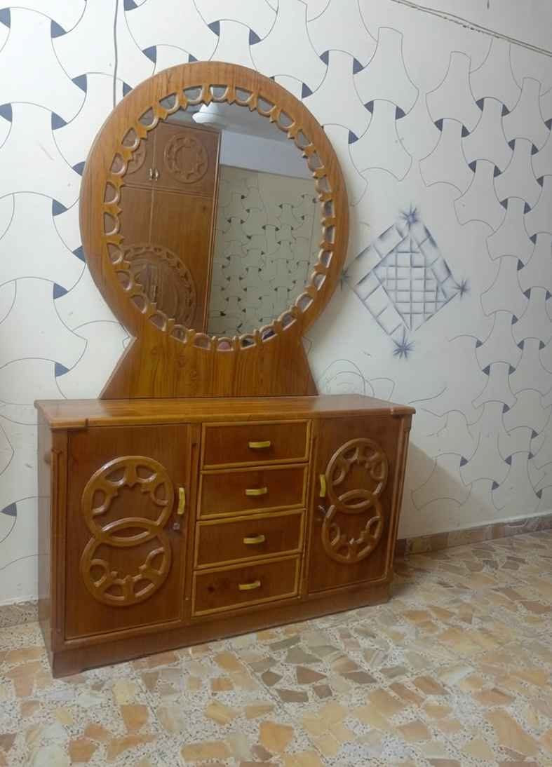 السلام عليكم 
غرفه كامله نجارة ثقيله للبيع 
مكان ديوانية شارع الوكفه 
مكلفه بالنشر 
رقم صاحب الغرفه 
+964 780 222 6856 ديوانية, القادسية


**إذا كنت صاحب هذا الإعلان وتريد حذفه لأي سبب، رجاءا أرسل رسالة إلى الدعم الفني**