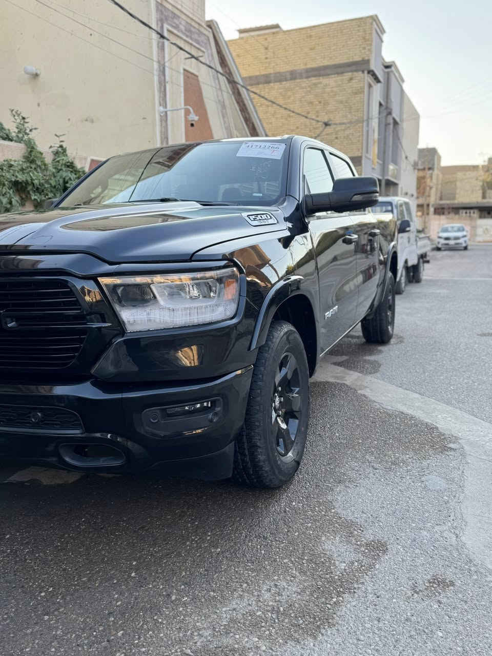 السلام عليكم رام موديل 2025 محرك 3000 توين تيربو شاشه تيسلا فور ويل نوع السياره بك هورن بيه بنيد مبدل با اصلي نفس الون المكان / الانبار الفلوجه 
السعر 28
***********
