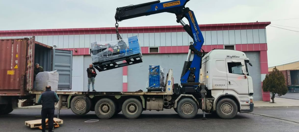 تم وصول وجبة مولدات كمنز 6سلندر 
حجم المحرك114"24ولف
القوه الحصانيه (HP180) 
السعه (312.5KVA)(250KW)
بشرط الفحص 800امبير
600امبير صافي المحرك في حاله جيدة 
تشغيل وإطفاء ذاتي
شاشة فول اوتو 
كولر.جويتر.سوبر 
يوجد لدا ديزل للمولدات كاتم + شاصي                
      يوجد توصيل🚛 لكافة المحافظات العراقية🇮🇶 
لدينا كافة انواع مولدات الكمنز و البيركنز للإطلاع ادخل على الصفحه
للاستفسار اكثر اتفضل راسلنا واتساب او اتصل على الرقم 
                 رقم الهاتف📞***********
                         واتساب *********** 
              الموقع🌐 اربيل-الصناعة الجنوبية/
                 الفرع الثاني  متابعة ولايك🥀✨
