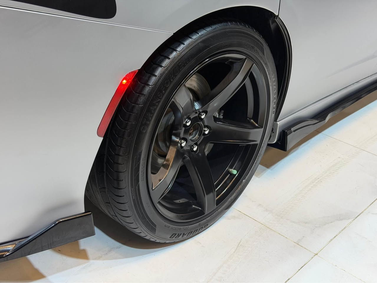 السلام عليكم اخوان جارجر للبع مراوس فقط ارقم شيمالي سيارة جاهزة جديدة موديل ٢٠٢١ سكات باك يحني محرك ٦.٤٠٠☠️ سعرها جوة سوك فقط ١٨٧💵 بيها مجال ماشي فقط ٤٣ الف ميل حقيقي سنوية لعد ٢٠٢٨
سيارة ٣ قطع سرقة ٣قطع مرشوش يحني سيارة بيها ٦ قطعة صبغ بدون دواخل بدون ايرباك سيارة مغلف ppfمات يحني جاهزة كير محرك اكسل صدر امامي 
خلفي كفالة عامة صور حادث بل منشور سيارة موجودة ب اربيل تعويل وكالة نفس اليوم *********** واتس اب أربيل, العراق
