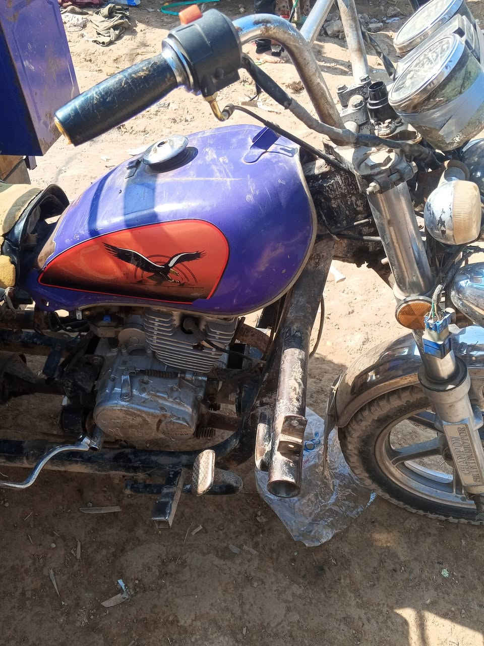 السلام عليكم ستوته للبيع موديل 20 ستوته اصوليه مقف سرقه وعشائر بدون اوراق الاوراق ضايعه ستوته نظيفه جديده العنوان بغداد تقاطع نهروان ،سعر 1300ر***********
