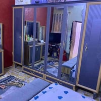 غرفة نوم للبيع جديدة  90% نظيفة 9 قطع   السعر مليون وبيها مجال.  مكاني...