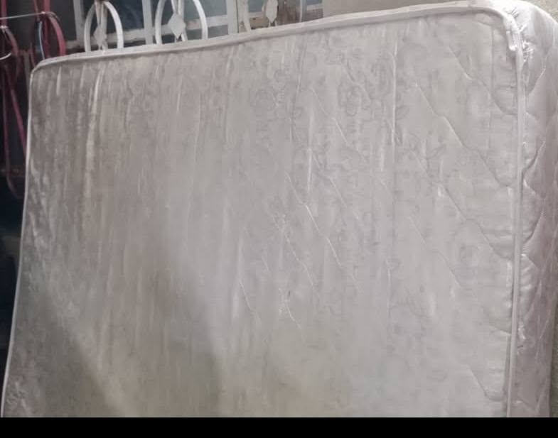 ميز ب١٠٠ وبي مجال  تخم ب١٥٠ وبي مجال دوشك ٨٥ وبي مجال  طباخ ٣٠.


**إذا كنت صاحب هذا الإعلان وتريد حذفه لأي سبب، رجاءا أرسل رسالة إلى الدعم الفني**